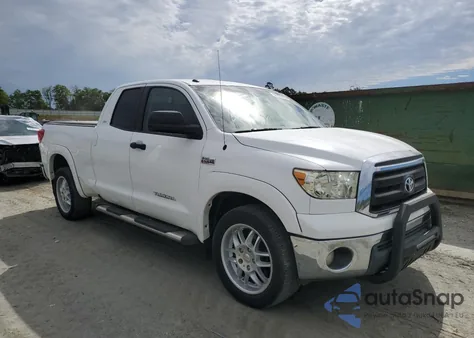 2010 Toyota Tundra Double Cab Sr5 z USA, uszkodzony, nr VIN 5TFRY5F17AX079852